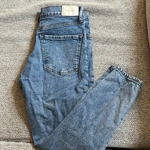 Express gently worn jeans.  Size 0/s. Ankle straight leg pants